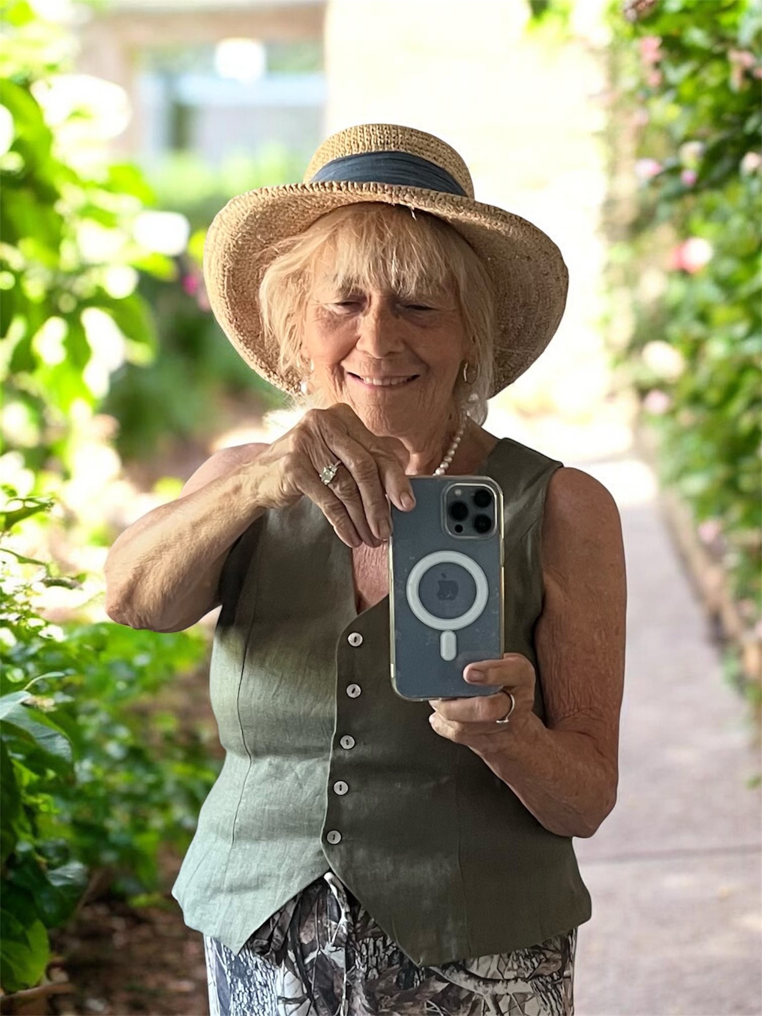 Jo-an — click to hear Walkabout Golf Therapy recordings